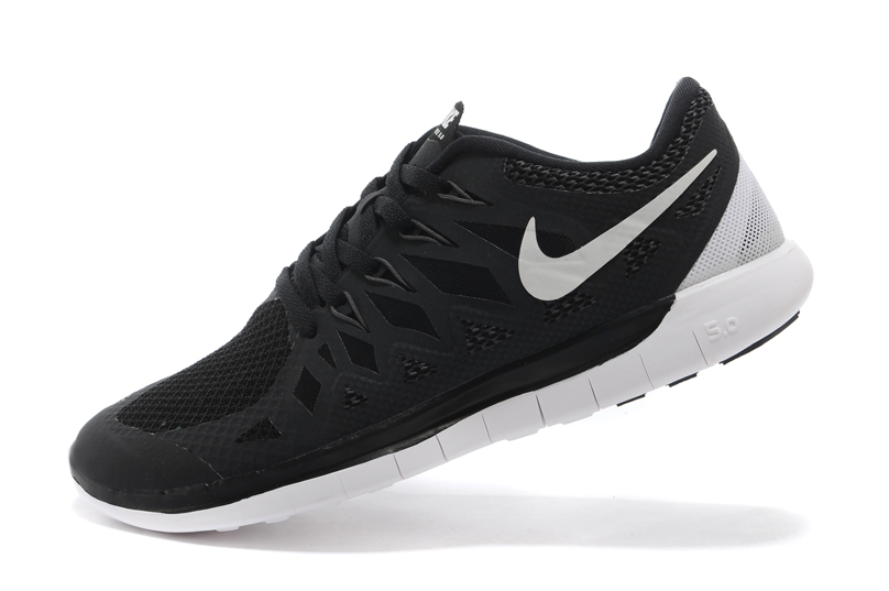 Nouveau Nike Free 5.0 plus les hommes noirs de chaussures de course blanc (3)